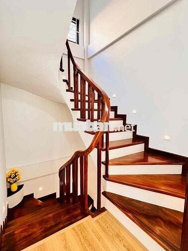 LÔ GÓC 2 THOÁNG  – FULL NỘI THẤT VIP – TRUNG TÂM BA ĐÌNH