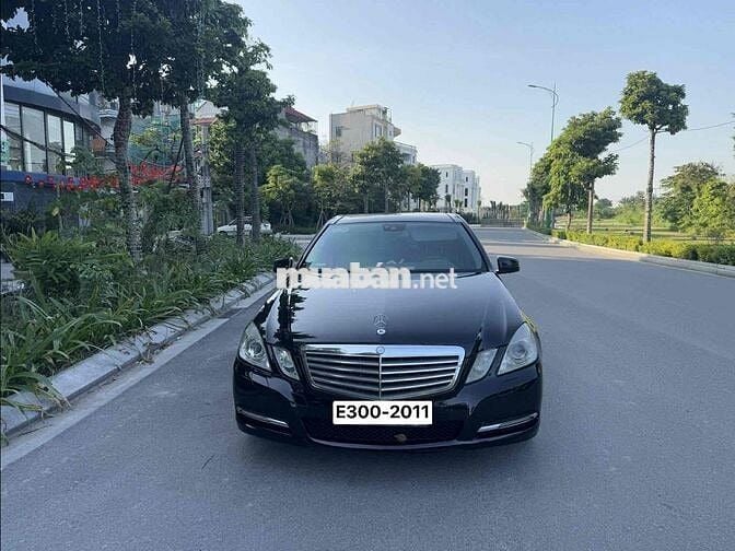 Mercedes Benz E Class 2011 E300 - 130000 km