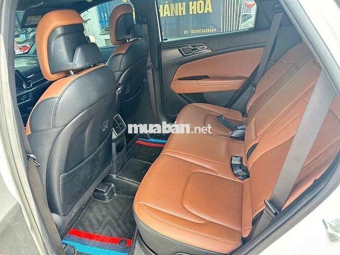 Kia Sportage 2023 Signature 1.6T AWD - 20000 km