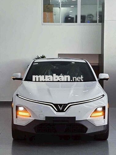 VinFast VF6 Eco - Hổ trợ vay 90% 82 triệu nhận xe