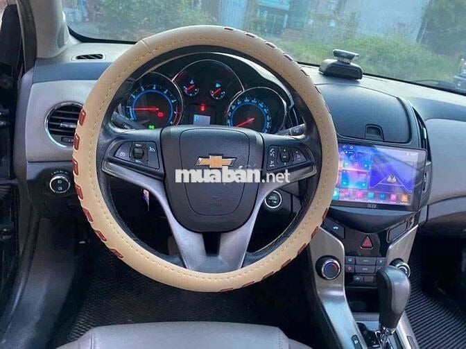 Chevrolet Cruze 2015 màu đen