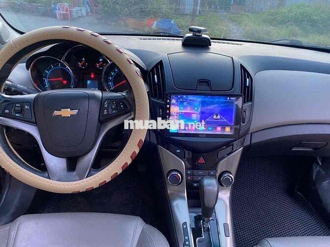 Chevrolet Cruze 2015 màu đen