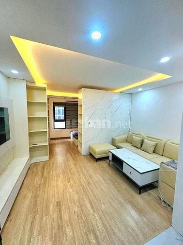 GẤP - Ba Đình - 50M - 7 Tầng - Mt 4,5M - đường hè 10M - Kd đỉnh