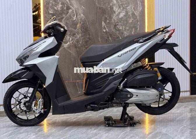 Honda Click Thái 125 Bạc Đen