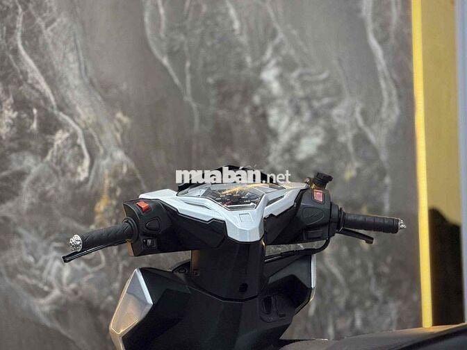 Honda Click Thái 125 Bạc Đen