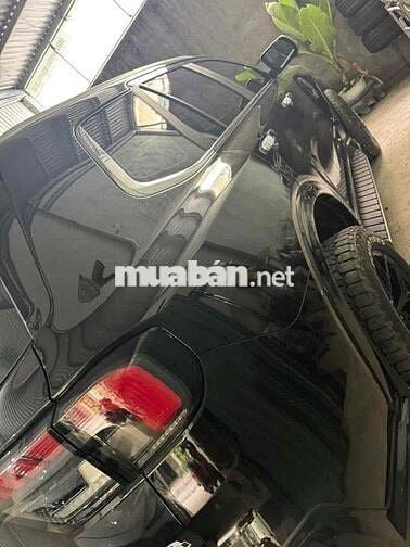 Ford Everest 2025 Titanium  bán nhanh trong tuần