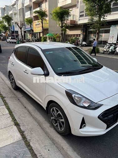 Ra Đi Hyundai Grand i10 2023 1.2 AT - 15000 km