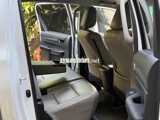 Toyota Hilux 2024 2.4 4x2 AT	 - 43759 km