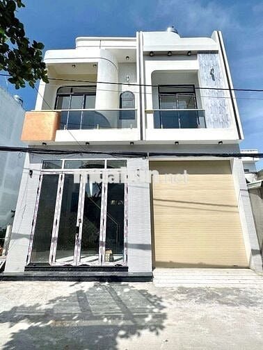 NHÀ 4 PHÒNG NGỦ + SÂN ĐẬU Ô TÔ - XÉO ĐA KHOA TRUNG ƯƠNG