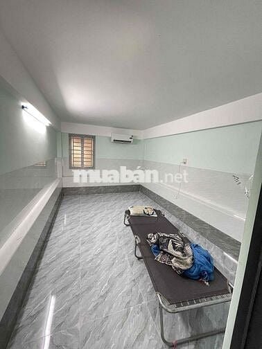 Nhà trệt lửng mới 100% có nội thất hẻm ô tô đường 3/2