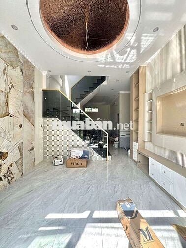 NHÀ 4 PHÒNG NGỦ + SÂN ĐẬU Ô TÔ - XÉO ĐA KHOA TRUNG ƯƠNG