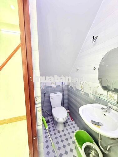 🌻C.G - CHO THUÊ NHÀ TRỆT LẦU TRỤC CHÍNH HẺM ĐƯỜNG PHẠM NGŨ LÃO