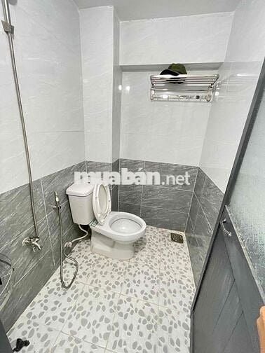 Nhà trệt lửng mới 100% có nội thất hẻm ô tô đường 3/2