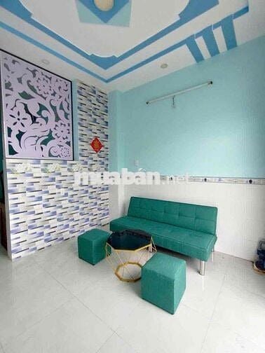 bán gấp nhà giá rẻ ngay ngã 4 gia bảo