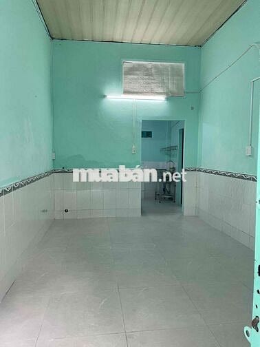 Cần cho thuê gấp nhà nguyên căn. đường Nguyên hồng. p11. bt