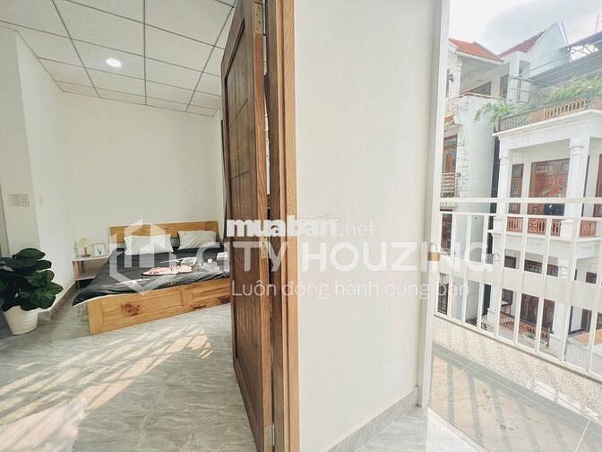 CHDV cưa sổ trời giảm 300k 4 tháng đầu ngay Phạm Văn bạch