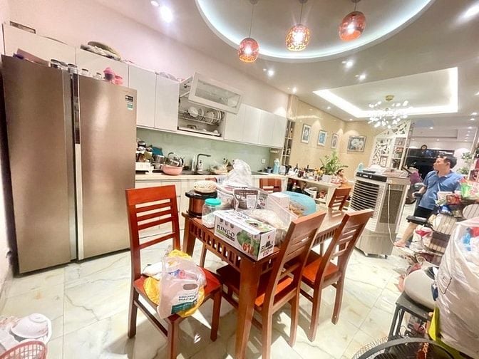 Phân Lô Đền Lư_Ngõ ÔTÔ Thông_Sát Phố_DT 106m2 Dân Xây 3Tầng_Chỉ 15Tỷ9