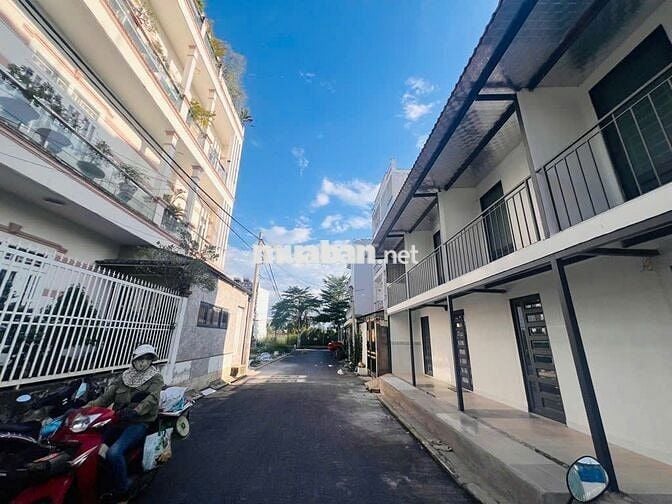 BÁN ĐẤT +  DÃY TRỌ– LÊ VĂN LƯƠNG– ĐƯỜNG 8M– DÒNG TIỀN ỔN– GIÁ HƠN 6 TỶ