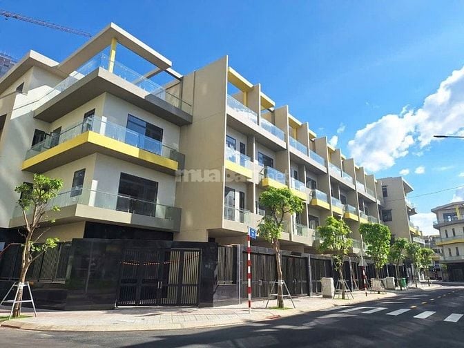 BCONS UNI VALLEY - NHÀ PHỐ 4 TẦNG NGAY QL1K