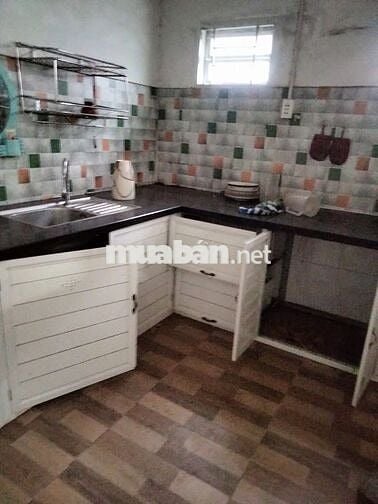 cho thuê nhà 100m2  măt tiền đường trần văn ơn đông hòa sân oto