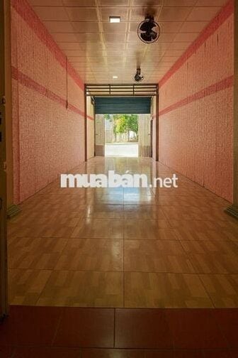 cho thuê nhà 100m2  măt tiền đường trần văn ơn đông hòa sân oto