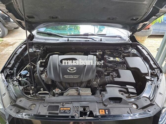 Mazda 3 2016 1.5 AT Sedan - 80000 km