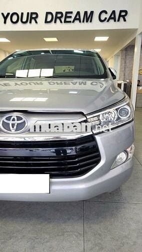 Toyota Innova 2017 2.0V 50000 km Bạc