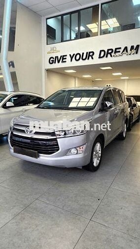 Toyota Innova 2017 2.0V 50000 km Bạc