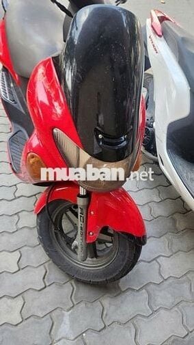 Suzuki Epicuro 150 màu Đỏ