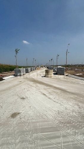 án lô đất 5m x 18m, mặt tiền kết nối trực tiếp Võ Văn Kiệt. Đã có sổ!