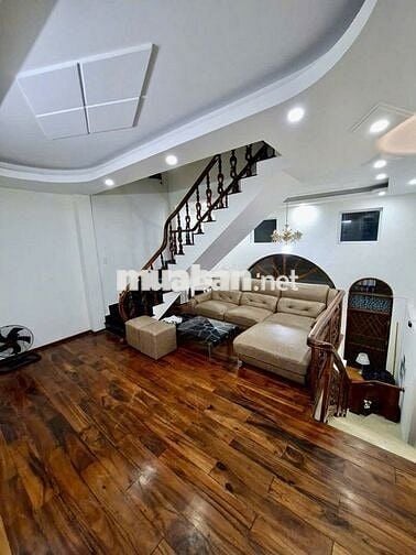 NHÀ PHỐ ĐƯỜNG VÕ THỊ SÁU 5PN PHÙ HỢP LÀM HOMESTAY : 15TR TL