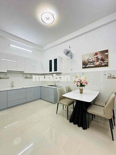 💰💰💰 NHÀ ĐẸP FULL NỘI THẤT - ĐƯỜNG SỐ 8, P11, GV -4,5❌9m, 2PN 2WC