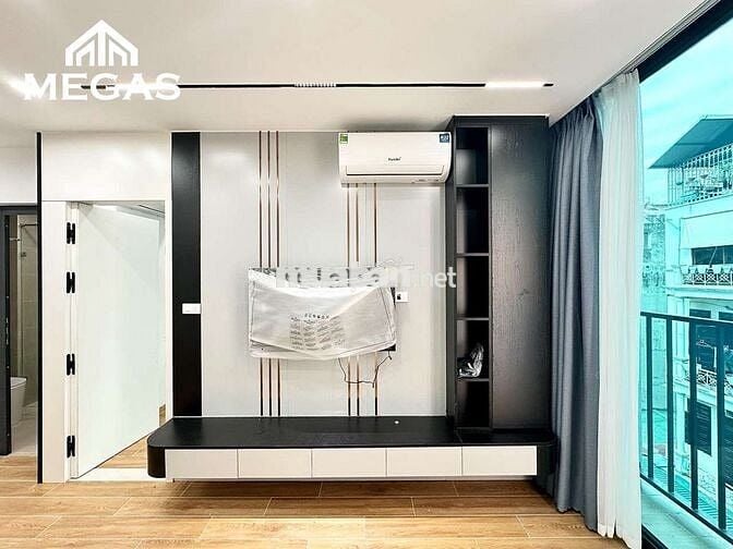 BÓC SEAL 1N1K BAN CÔNG DÀI, FULL NỘI THẤT TRÊN ĐƯỜNG BƯỞI GẦN HỒ TÂY