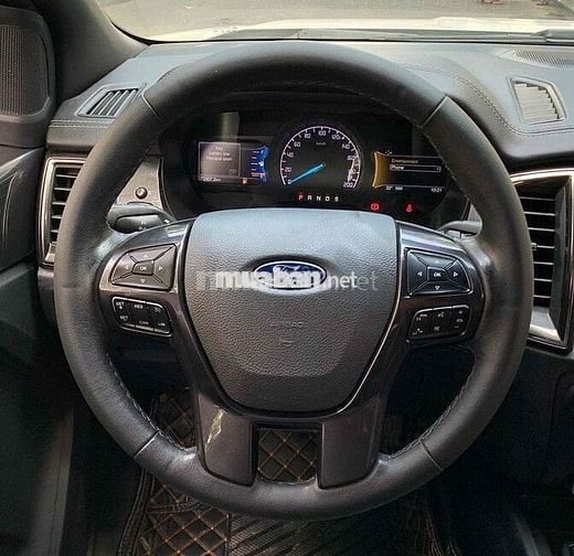 Ford Everest Titanium 2020 Trắng SUV