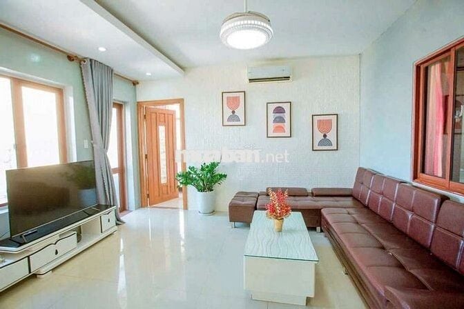 Cho thuê chung cư Sơn Thịnh 1 dt 135m2 3PN full nội thất