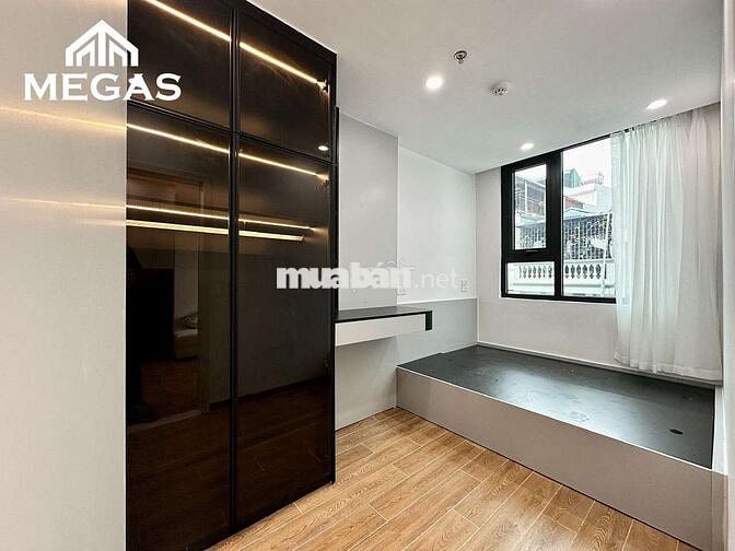 BÓC SEAL 1N1K BAN CÔNG DÀI, FULL NỘI THẤT TRÊN ĐƯỜNG BƯỞI GẦN HỒ TÂY