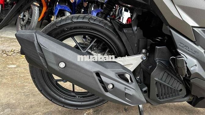 Vario 150 vàng cát 2018 ( hỗ trợ góp )