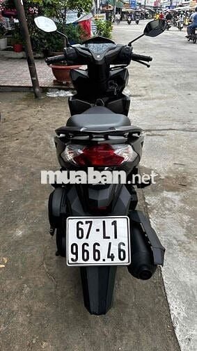Vario 150 vàng cát 2018 ( hỗ trợ góp )