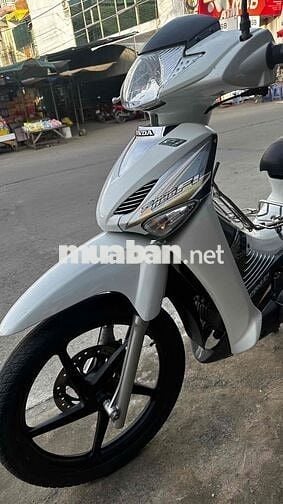 Future neo gt 2007 áo fi09 trắng ( hỗ trợ góp )