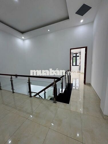 CHỦ CẦN TIỀN BÁN GẤP CĂN NHÀ ĐẸP GIÁ NGỢP Ở CHÁNH HIỆP-THỦ DẦU MỘT