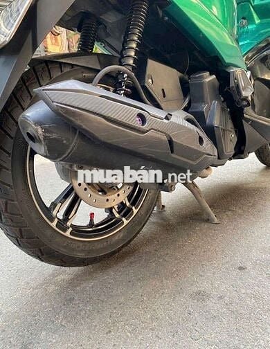 Cần tiền bán xe