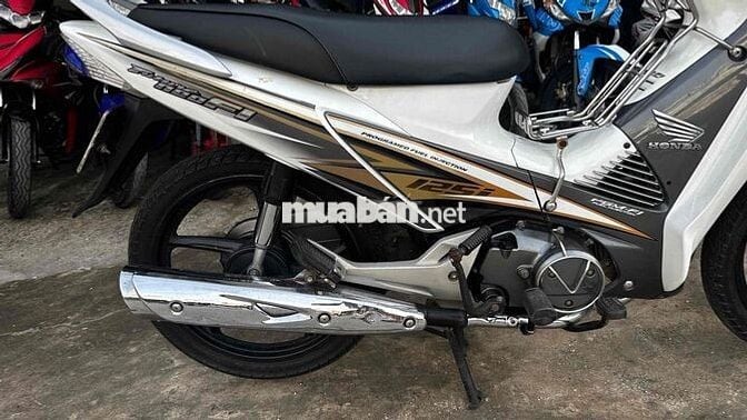 Future neo gt 2007 áo fi09 trắng ( hỗ trợ góp )