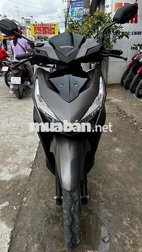 Vario 150 vàng cát 2018 ( hỗ trợ góp )