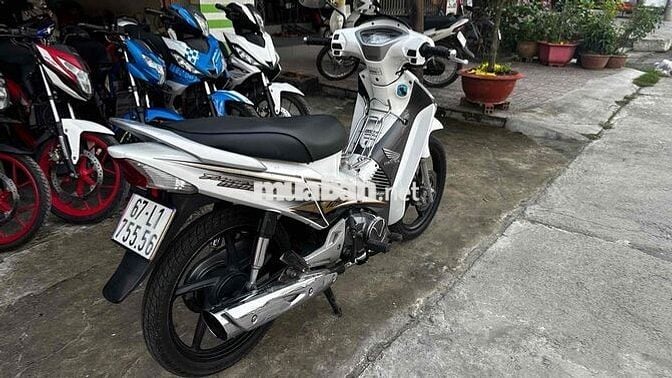 Future neo gt 2007 áo fi09 trắng ( hỗ trợ góp )