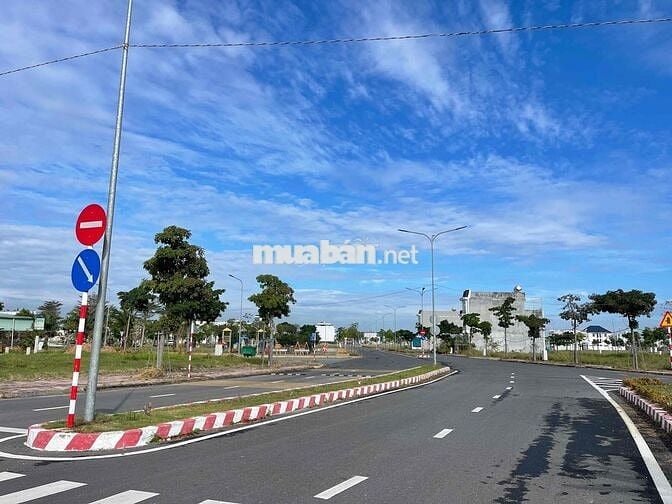 Cần bán lô A27 đường N13 giá 1,7 tỷ bao phí ( có cặp liền kề )