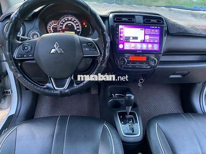 Mitsubishi Attrage Trắng 5 chỗ