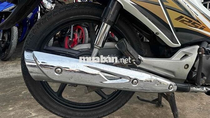 Future neo gt 2007 áo fi09 trắng ( hỗ trợ góp )