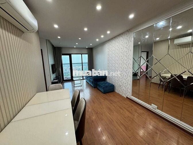 Siêu Phẩm Căn Góc Việt Hưng 80m²–3ngủ -View Vinhomes Đỉnh.Giá hơn 6tỷ