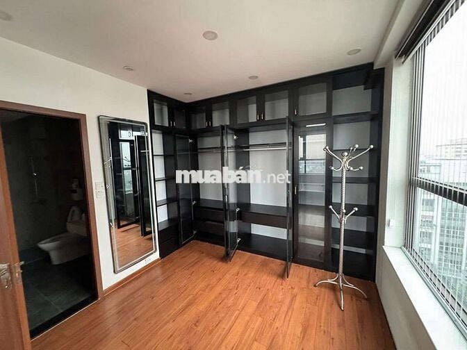 Siêu Phẩm Căn Góc Việt Hưng 80m²–3ngủ -View Vinhomes Đỉnh.Giá hơn 6tỷ