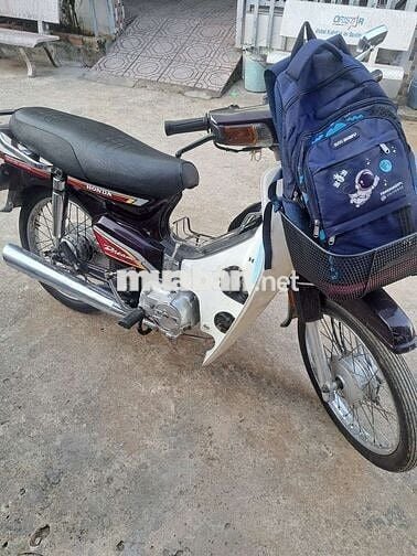 Honda Dream Thái Nâu trắng